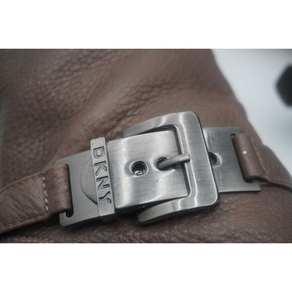 DKNYC Sydney Taupe Light Gray Leather Knee-High High Heeled Boot Size 8.5 - Picture 7 of 13